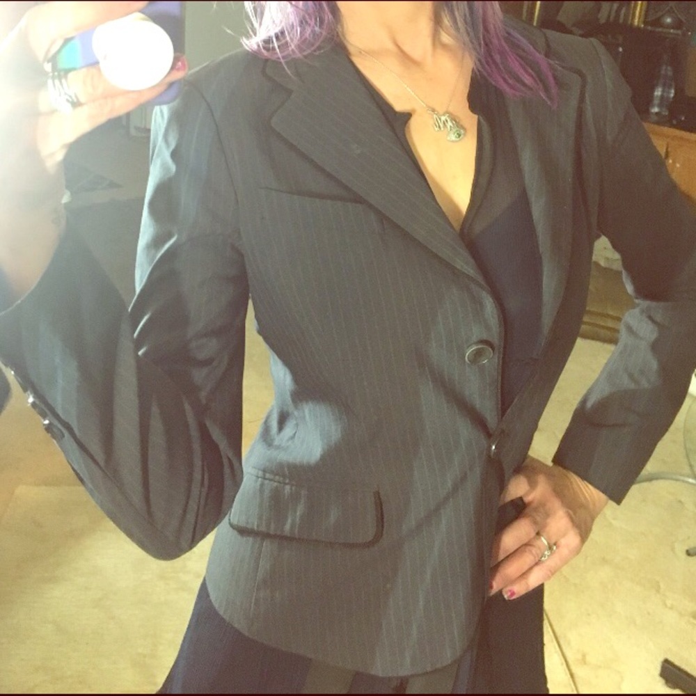 CLEARANCE🔥Theory ‘Carissa’ 2-Button Blazer